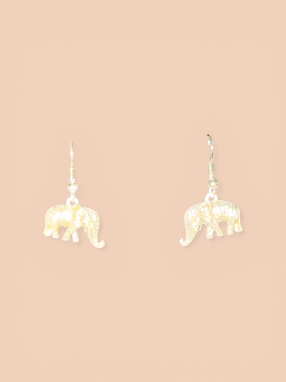 #369–❤️$5/$25❤️Gold Elephant Dangle Earrings